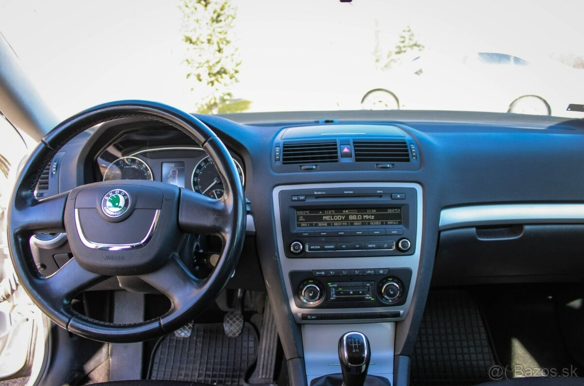 Škoda Octavia Combi 1.6 TDI CR DPF Classic - 16