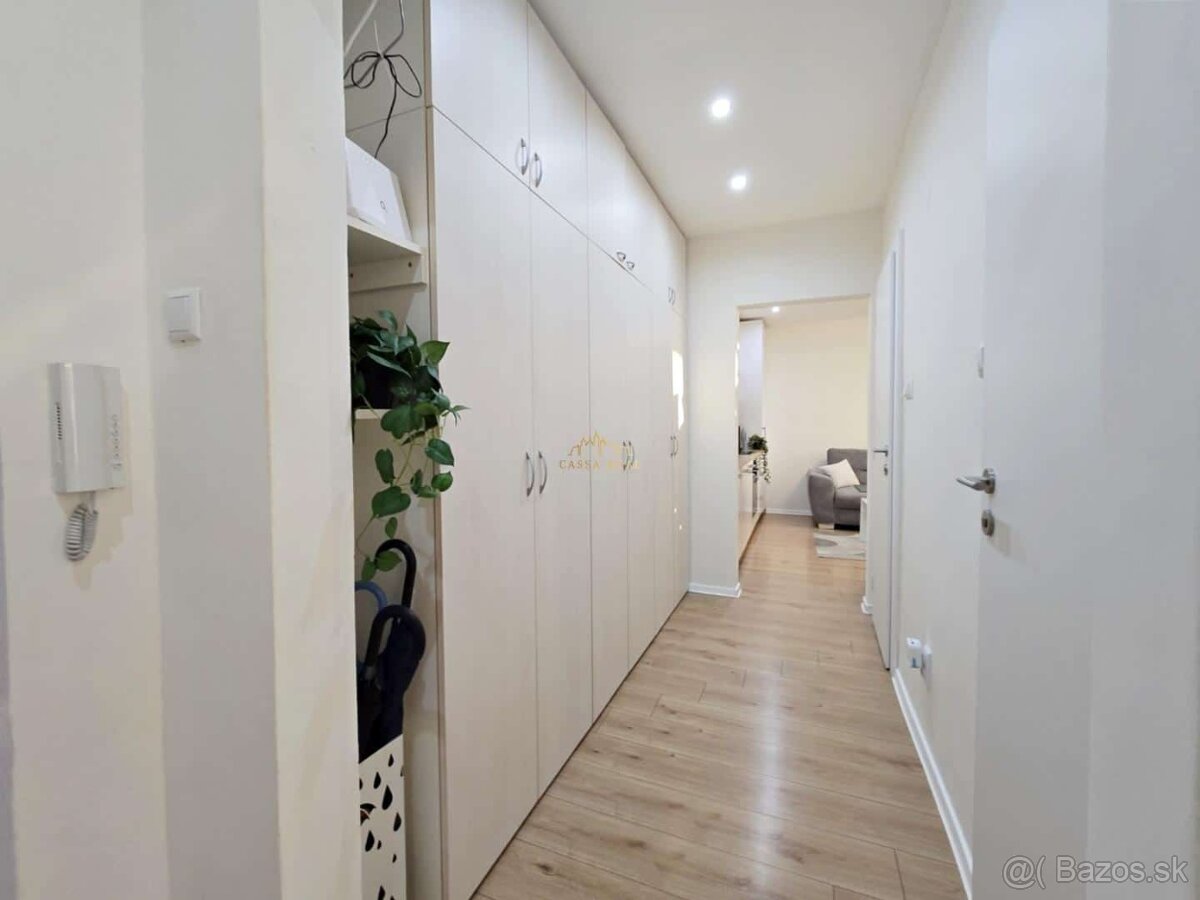 Moderný 2,5-izb byt 50m² + Loggia, CENTRUM-JUH, Južná trieda - 16