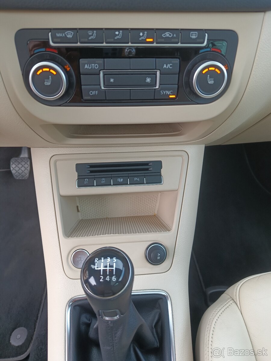 Volkswagen Tiguan 2.0 TDI 140k Manuál 6/2013 - 16