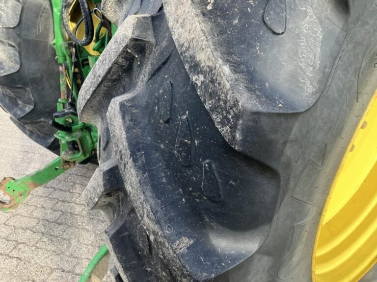 JOHN DEERE 6140R - 16