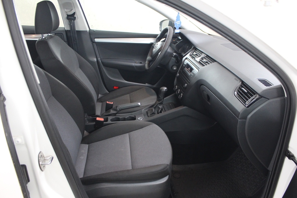 Škoda Octavia 1.6 TDI - 16