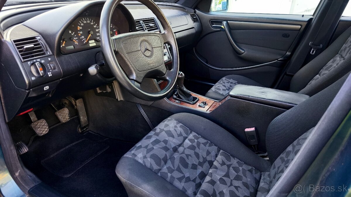 Mercedes - Benz C220 diesel AMG 17” NOVÁ TK a EK - 16