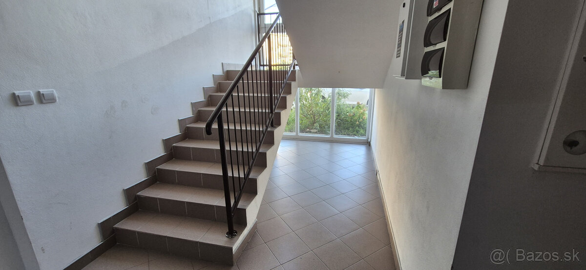 Na predaj 3-izbový byt so záhradkou – Most pri Bratislave, - 16