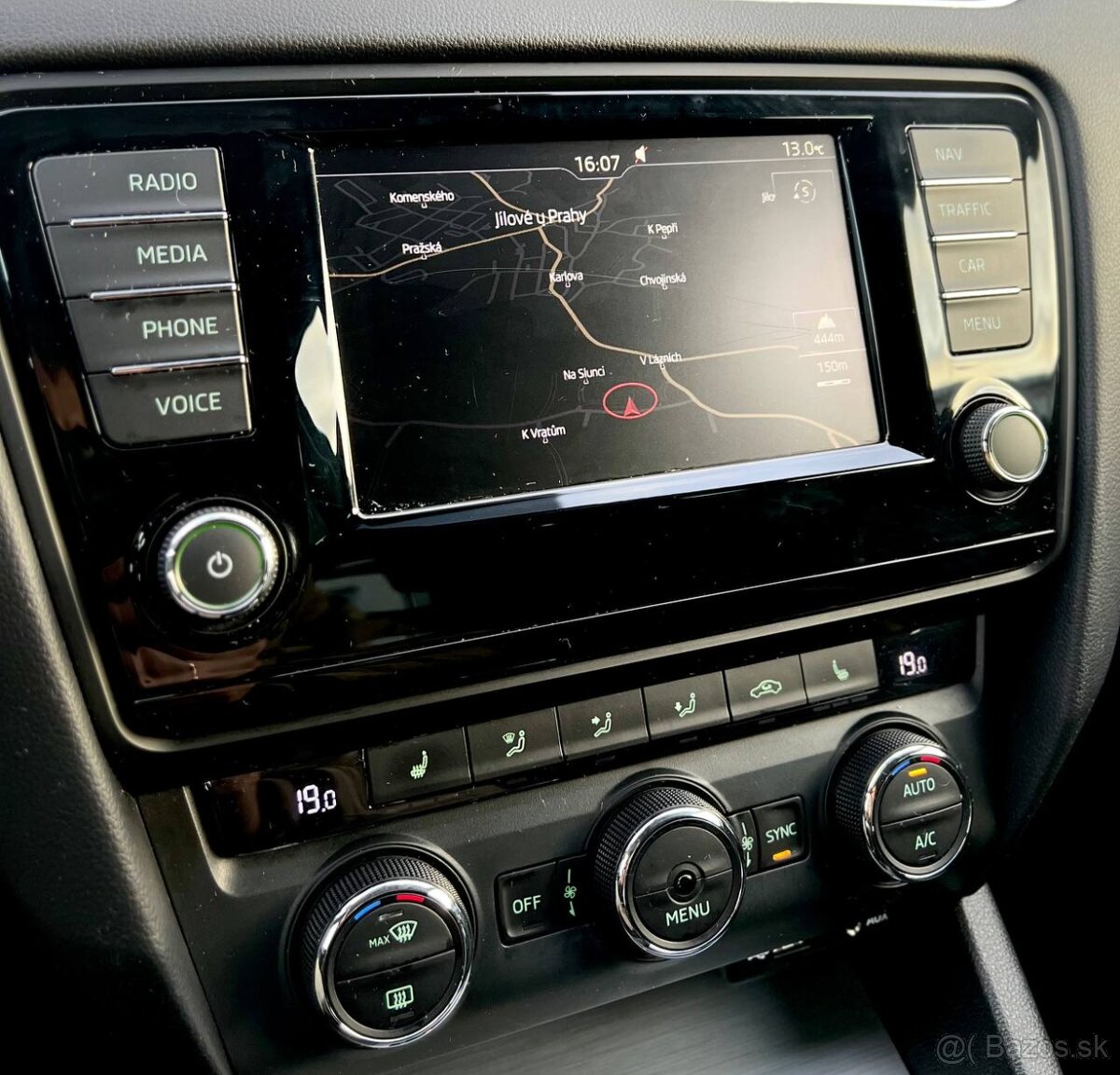 ŠKODA OCTAVIA COMBI 1.6 TDI 81 kW DSG 2015 EDITION - 16