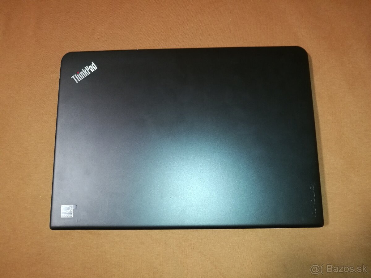 Lenovo. i7-5500U. RAM 8 GB. SSD 256 GB.14“ UVD. AMD 2 GB. - 16