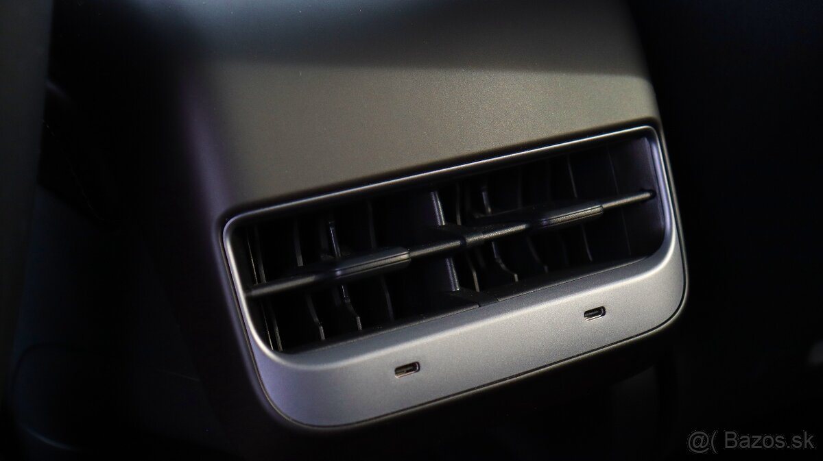 Tesla Model Y Long Range Dual Motor 378 Kw AWD Enhanced - 16