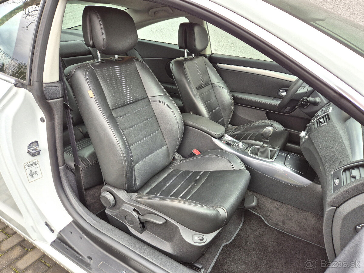 Renault Laguna 2,0 dCi 110Kw Manuál Coupe 109.999 Kč - 16