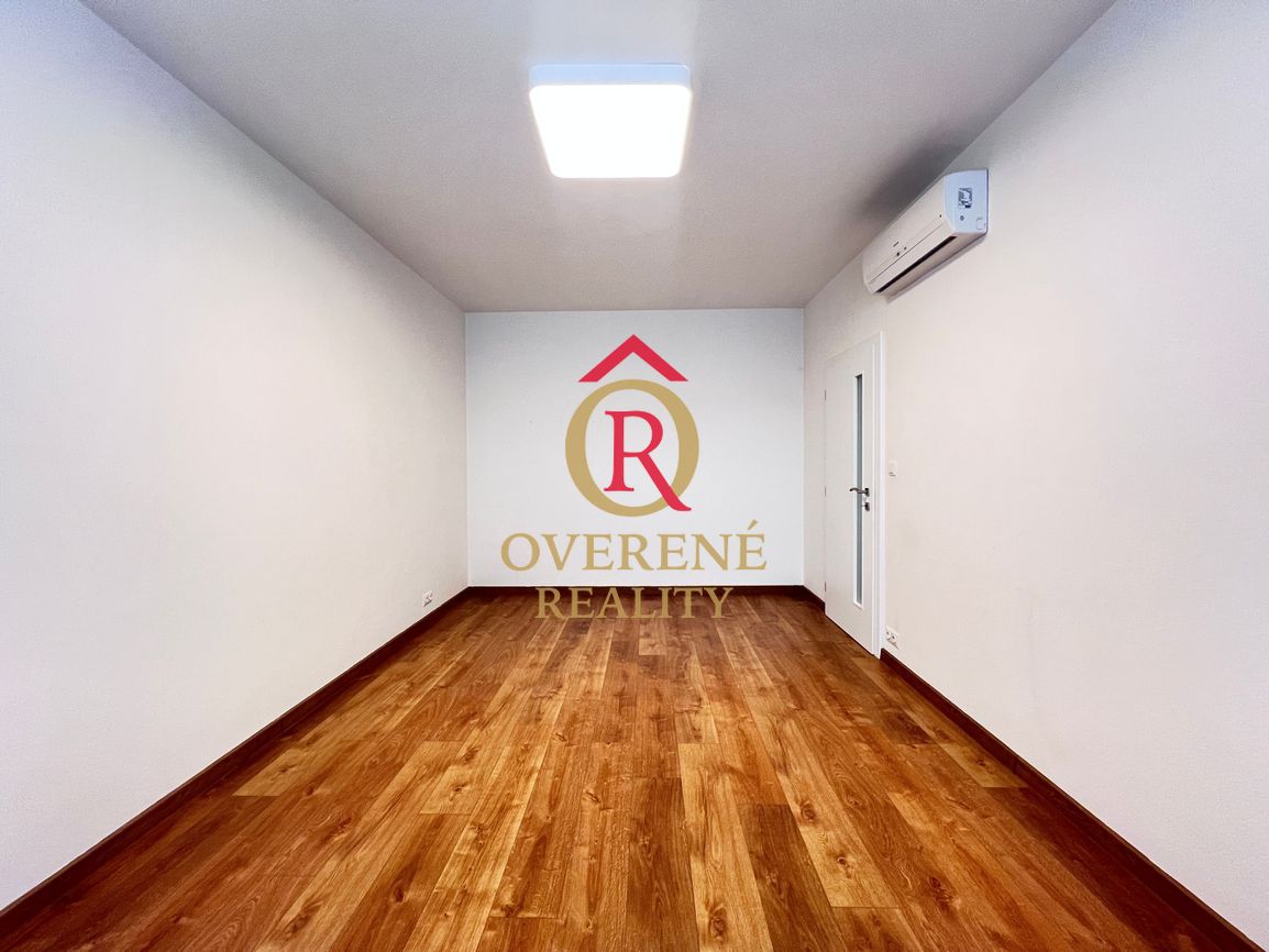 Na prenájom exkluzívny 4-izbový strešný byt s terasou 100 m² - 16