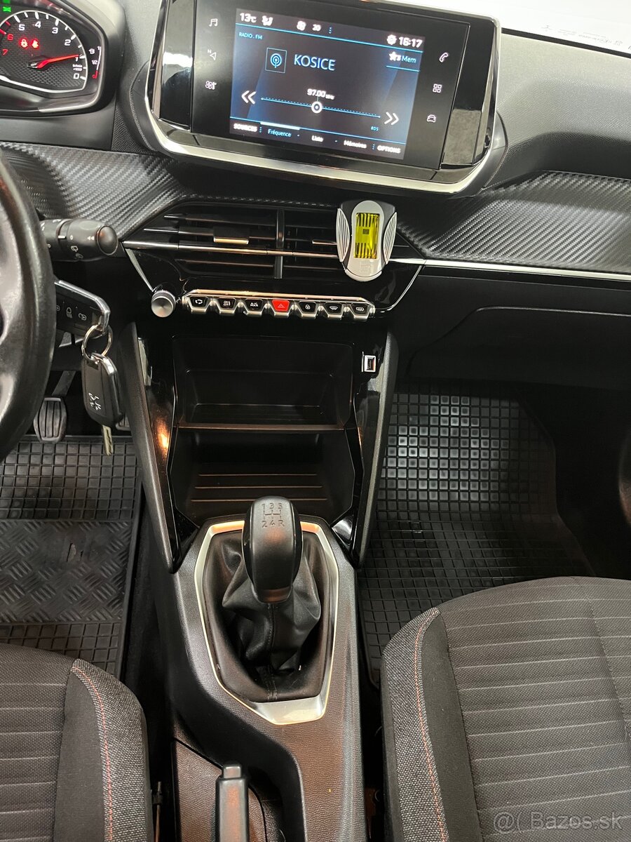 Peugeot 208 1.2 PureTech Style kúpené v SK - 16