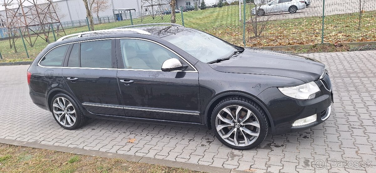 ŠKODA SUPERB COMBI II 2.0 TDI 103KW/140k 2010 premium audio - 16