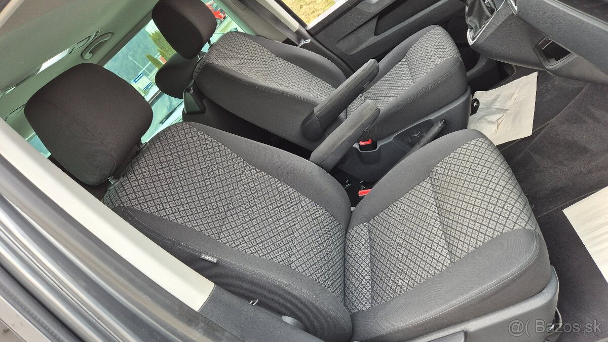 Volkswagen Multivan 2.0 TDI 150k Highline DSG - 16