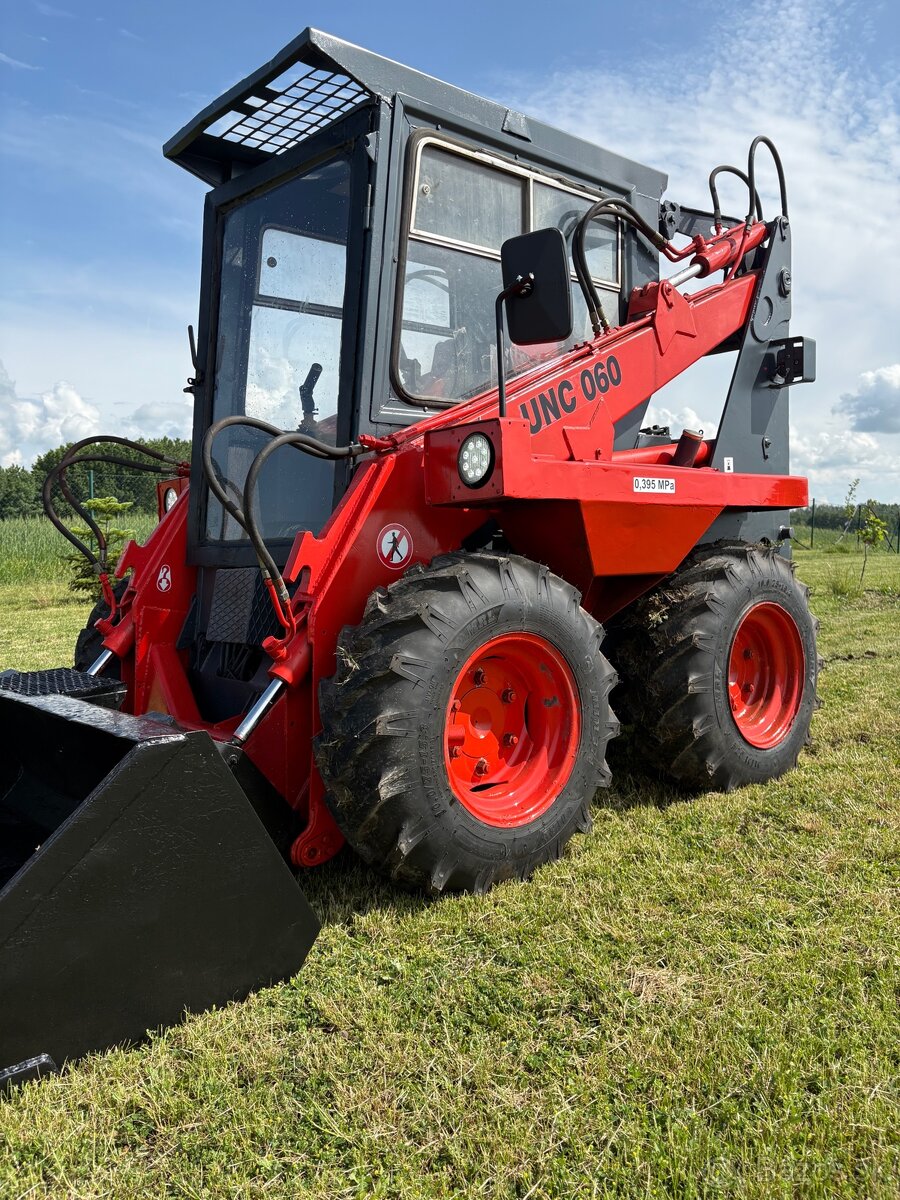 Predám nakladač UNC 060 - 16