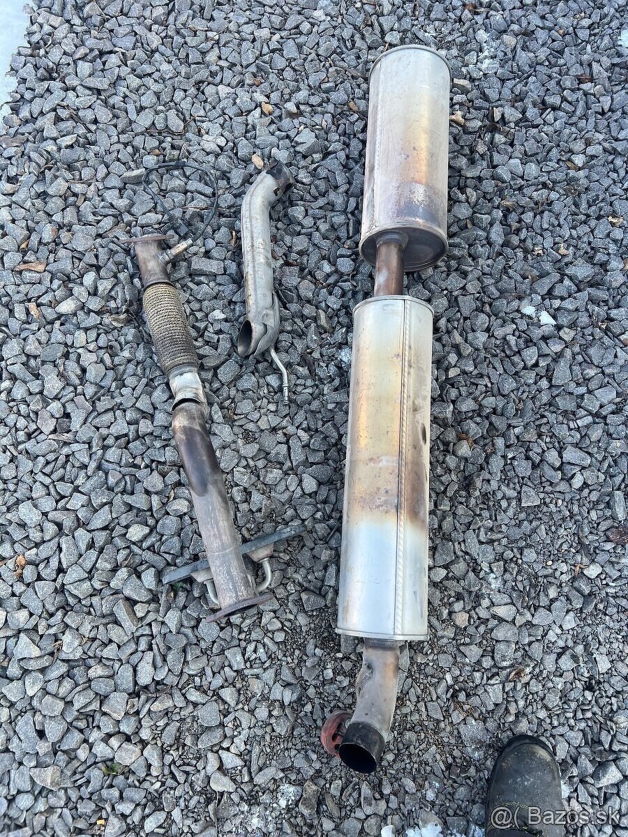 Rozpredam VW Touran Facelift 1T2 - 16