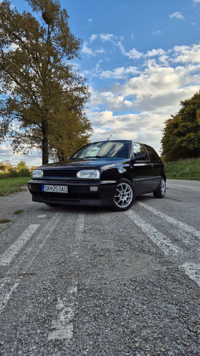Volkswagen Golf 3 - 16