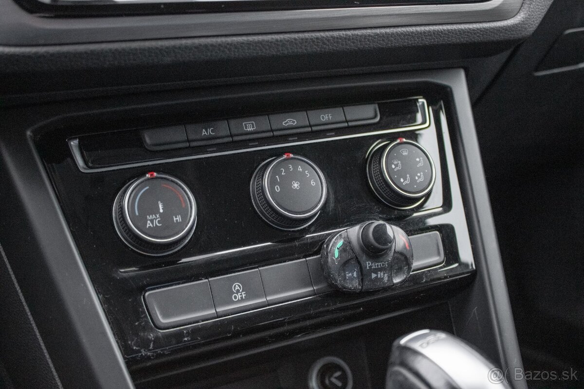 Volkswagen Touran 1.6 TDI DSG - 16