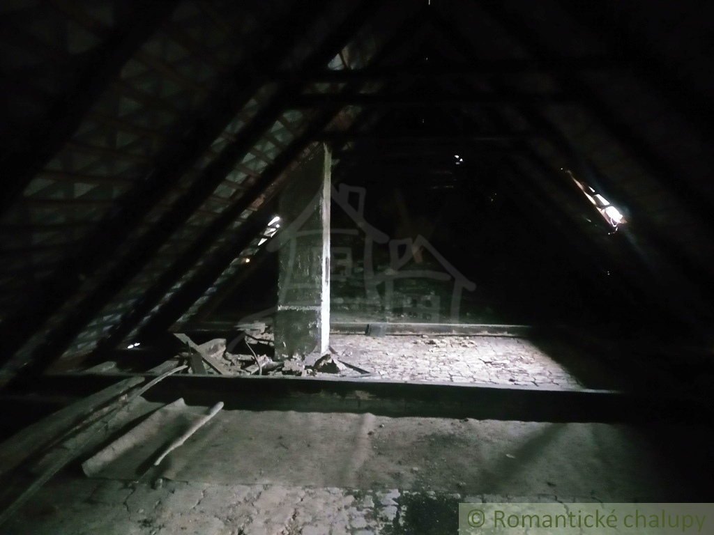 Objekt bývalej školy - 16