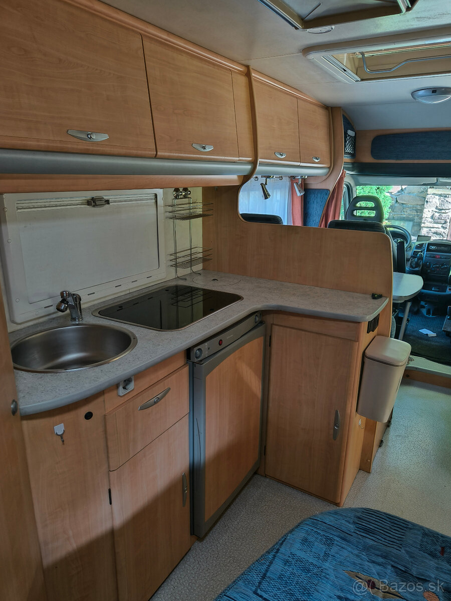 predám autokaravan Chauson Welcome 85 - 16