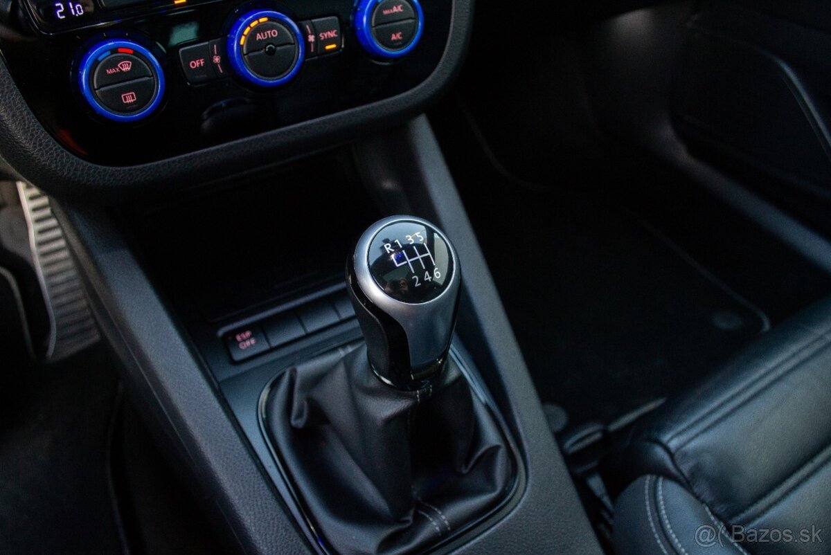 Volkswagen Scirocco R 2.0 TSI - 16