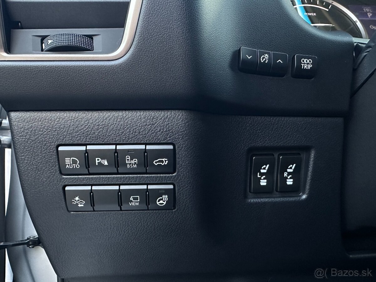 Lexus NX 300h hybrid 4x4 - 16