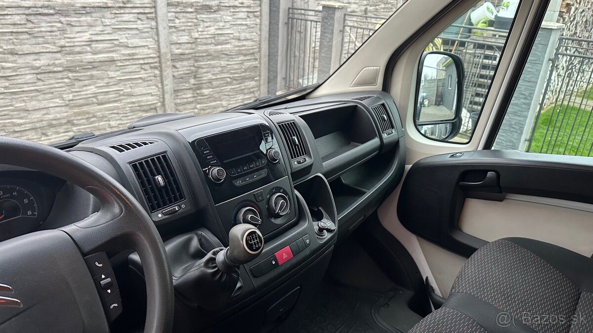 Citroën Jumper 2.2 96 kW - 16