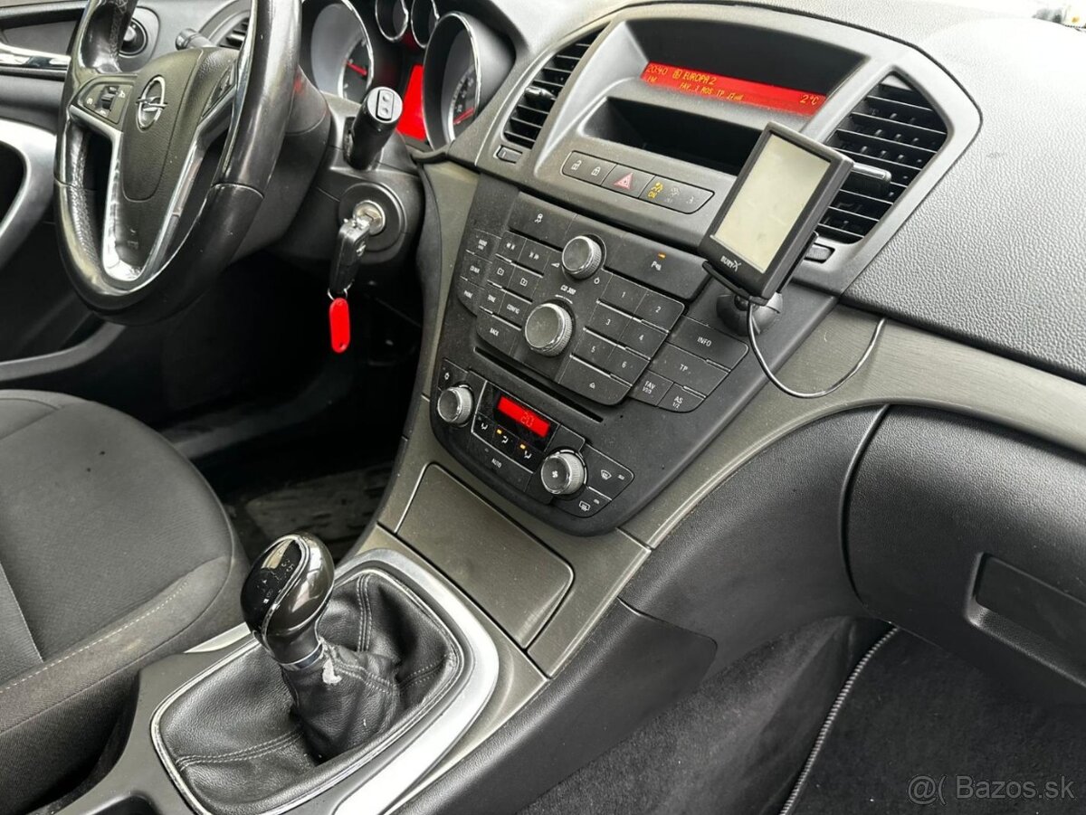 Opel Insignia 2.0 CDTI - 16