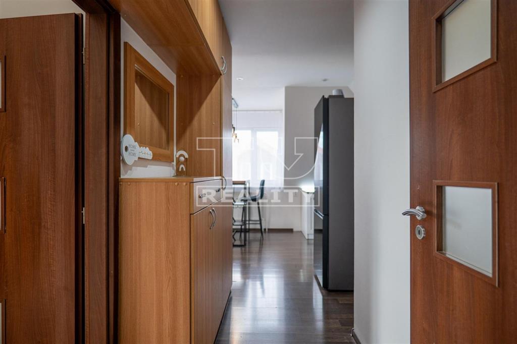 ZNÍŽENIE-TEHLOVÝ 2 IZBOVÝ PODKROVNÝ BYT V KYSUCKOM NOVOM... - 16