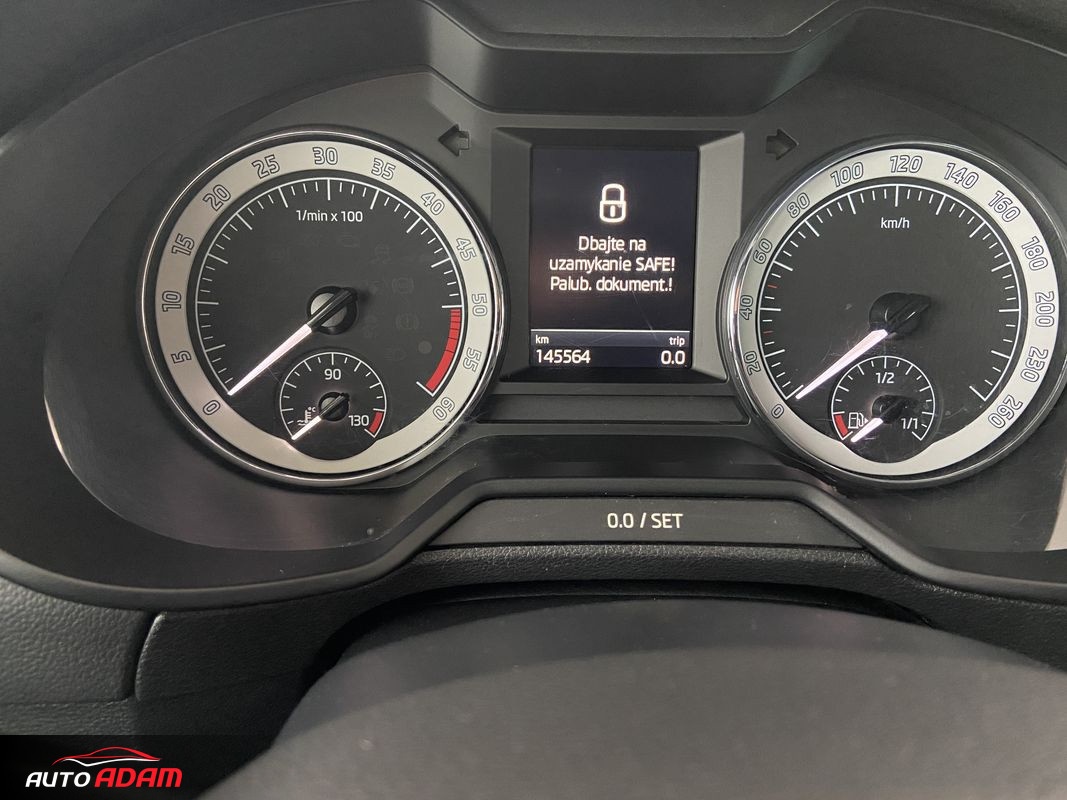 Škoda Octavia Combi 2.0TDI 135kW 4x4 DSG - 16