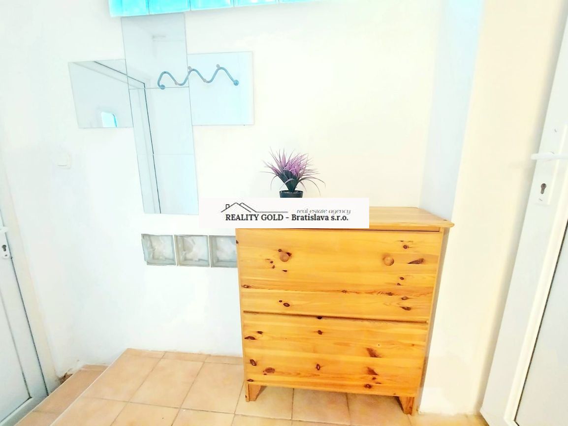 Investičná nehnuteľnosť - Polyfunkčný objekt v Starom Meste, - 16