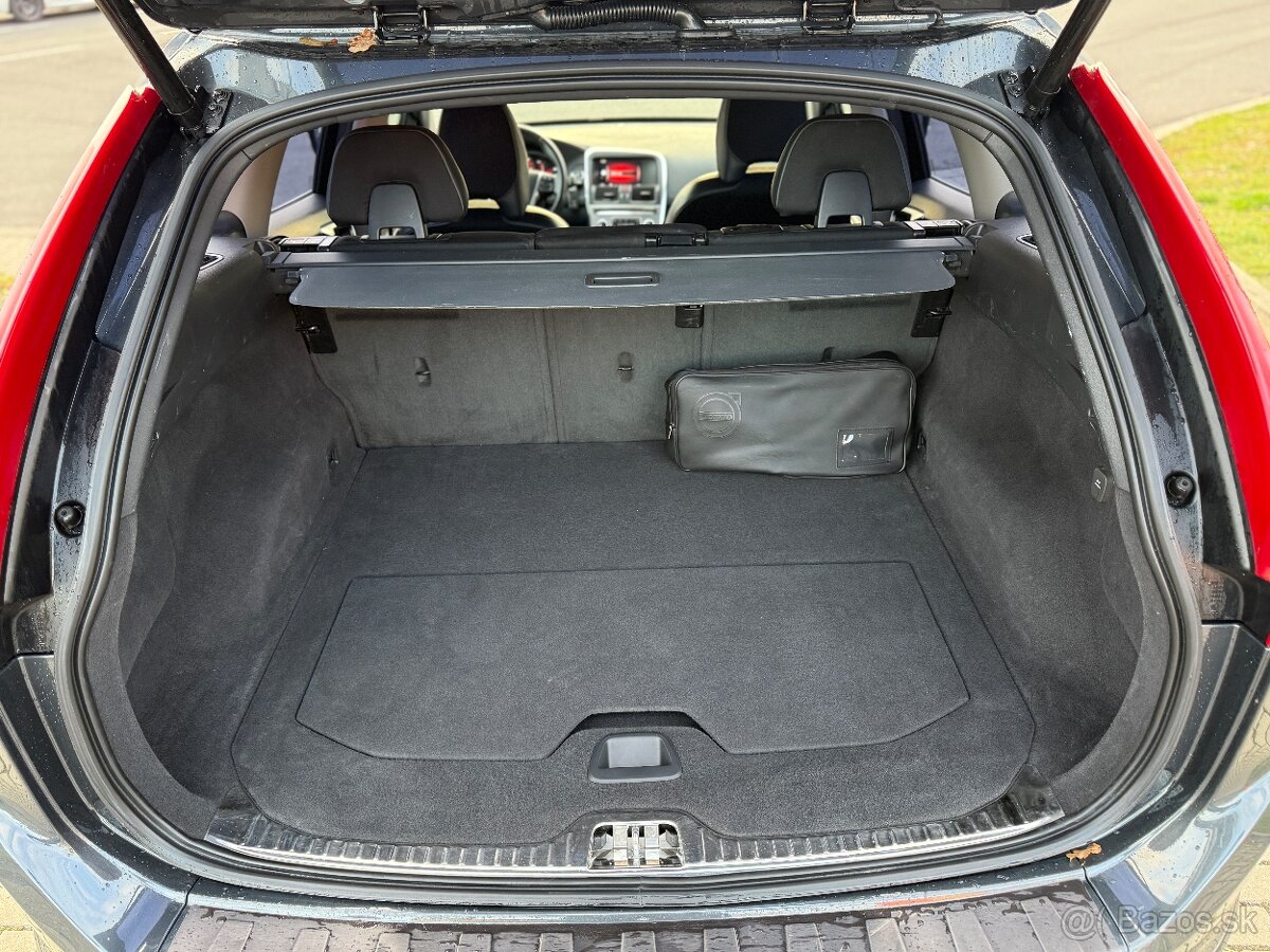 VOLVO XC60 D3 2.0 110kw—automat—2017–MOMENTUM—DPH— - 16