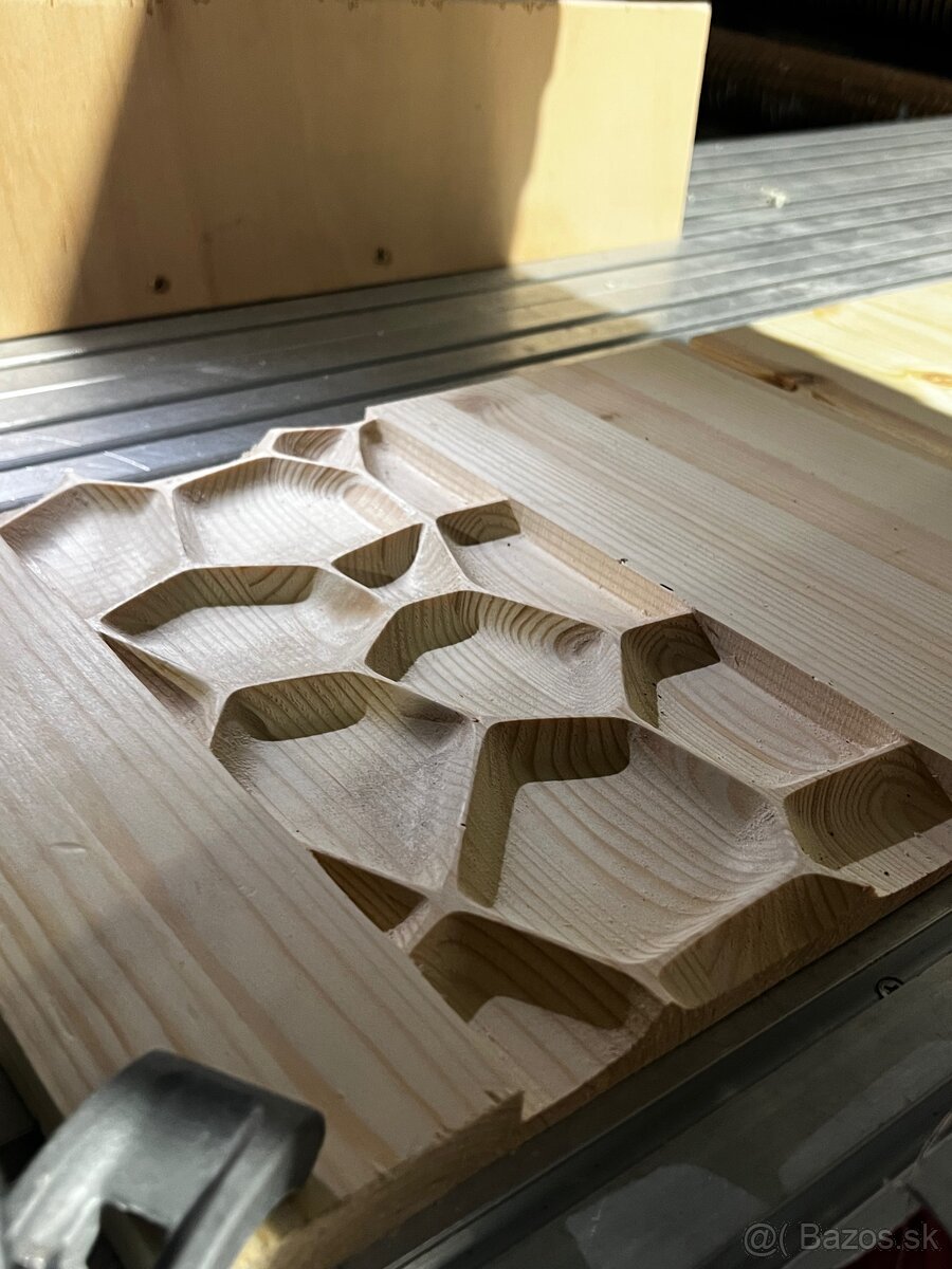 CNC frézovanie a 3D rezbárske práce(masív,MDF,plast) - 16