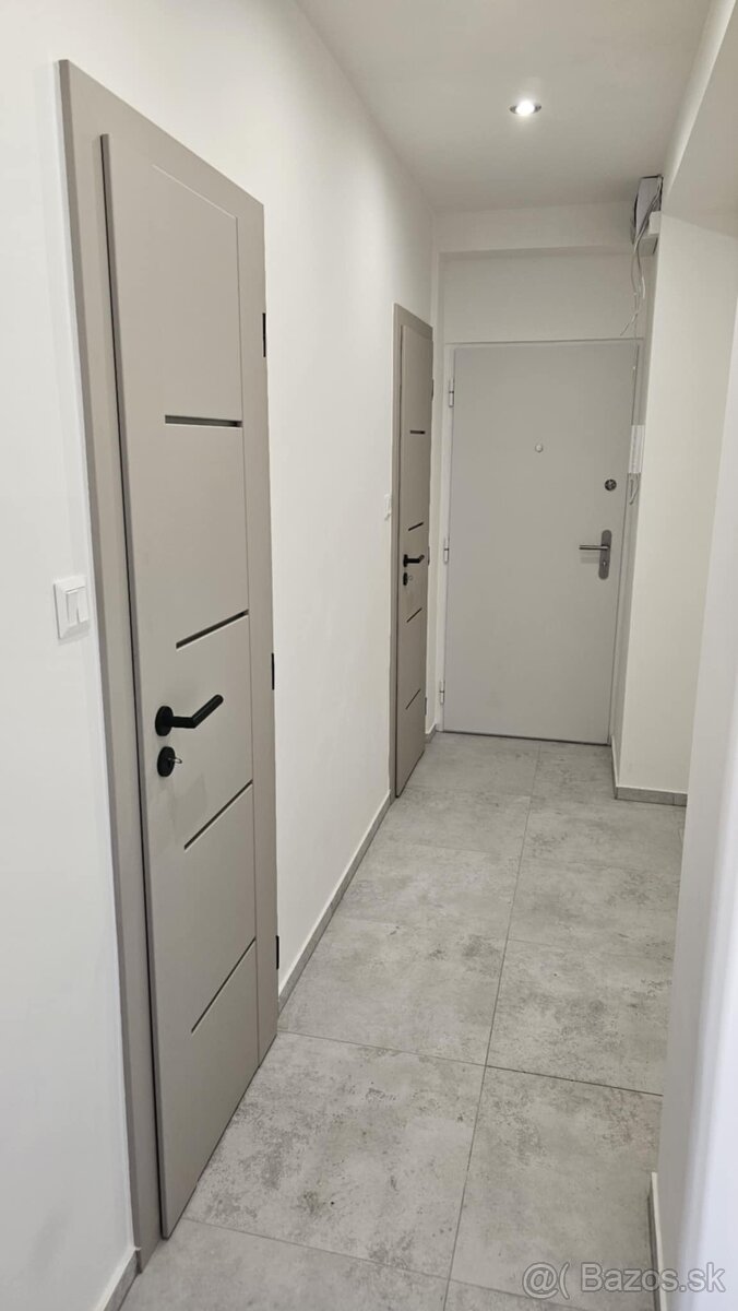 NOVINKA - 3 izbový byt ul. Južná trieda - NOVÁ REKONŠTRUKCIA - 16
