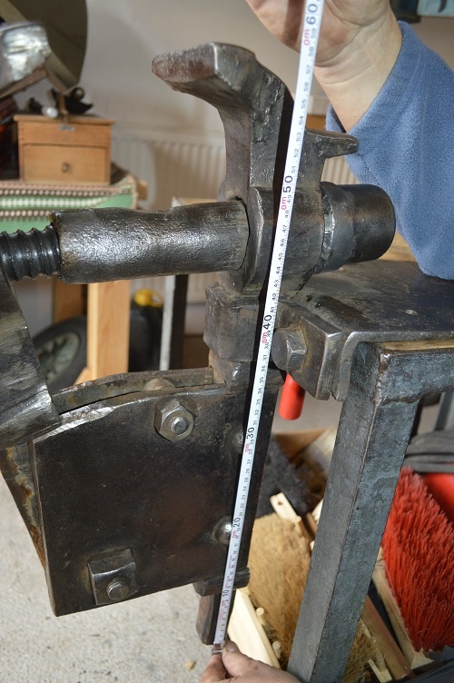 predam krasny stary kovacsky zverak - 16