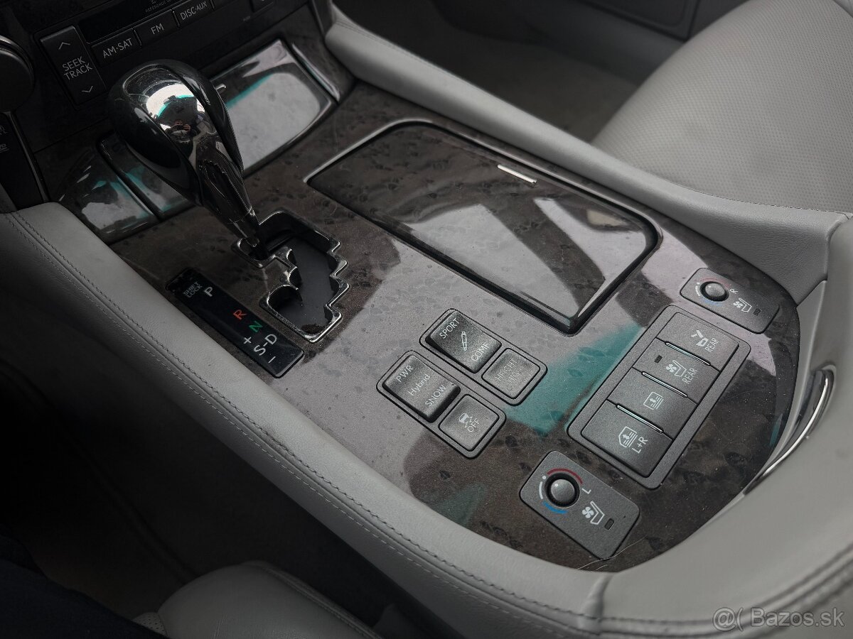 Lexus LS 600hL • 2008 • 4x4 • TOP VÝBAVA - 16