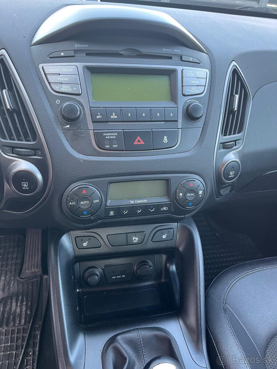HYUNDAI IX35 4x4 - NA PREDAJ - 16