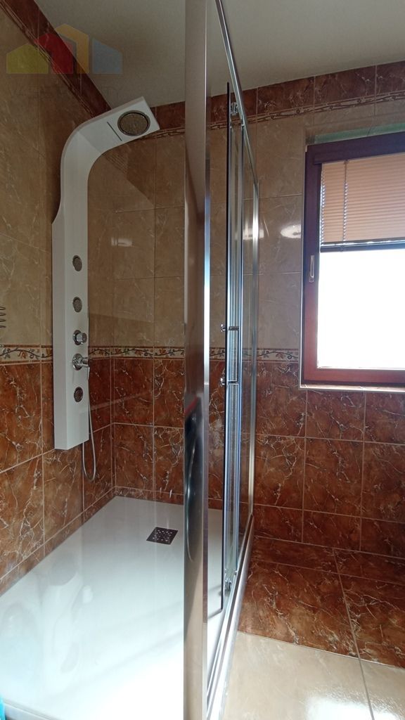 Novinka Rodinný dom s bazénom v lukratívnej lokalite - Nitr - 16