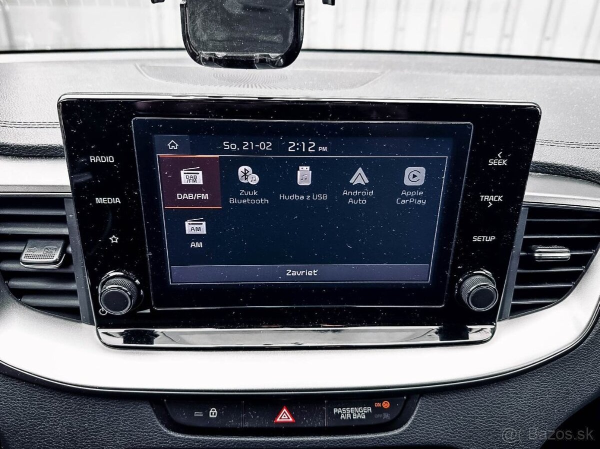 Kia Ceed SW 1.5 T-GDi Silver A/T - 16