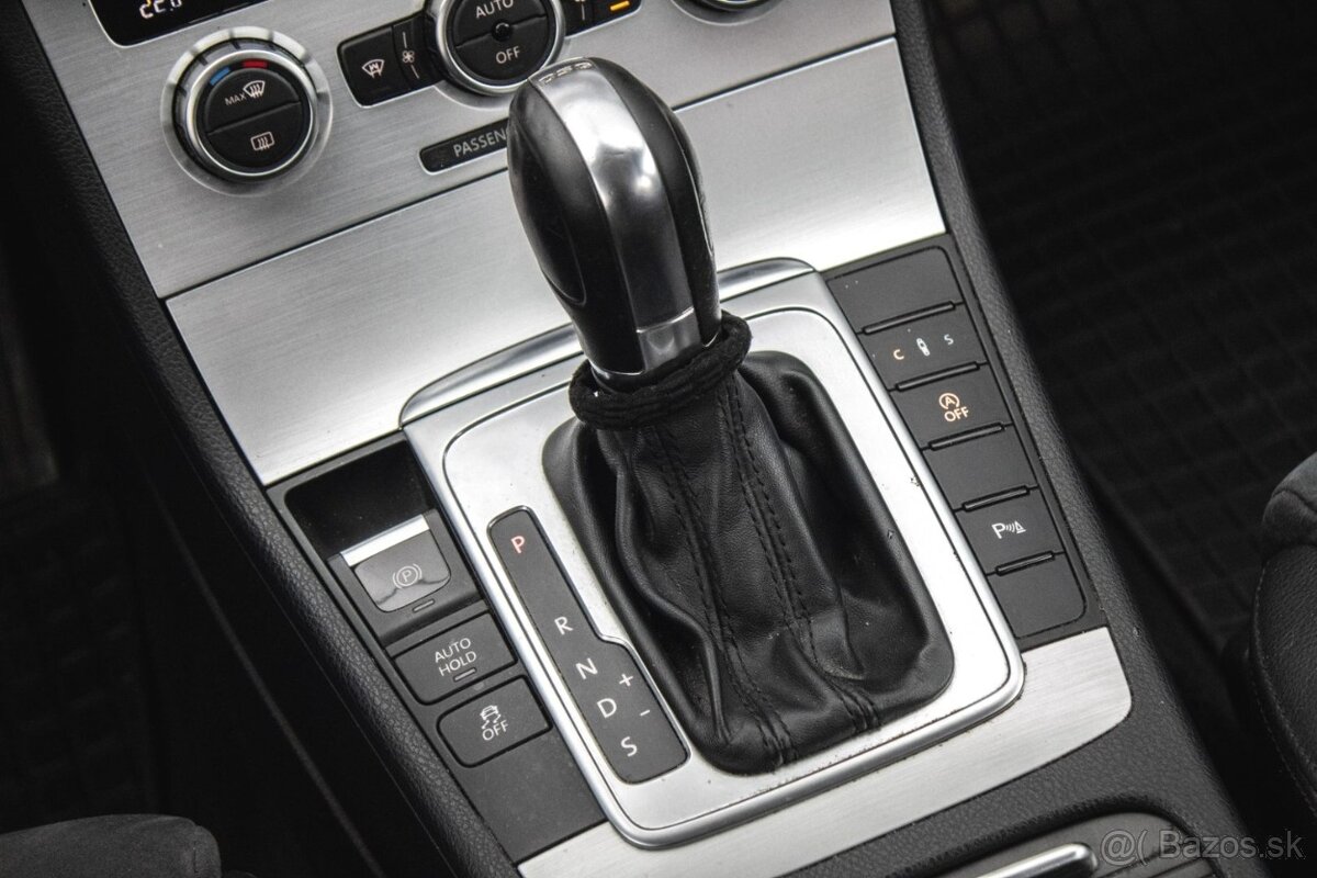 Volkswagen CC 2.0TDI BlueMotion DSG - 16