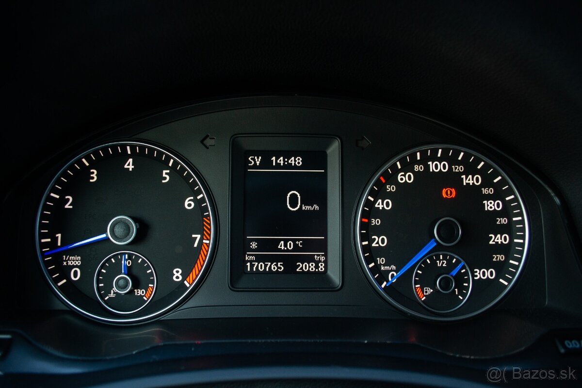 Volkswagen Scirocco R 2.0 TSI - 16