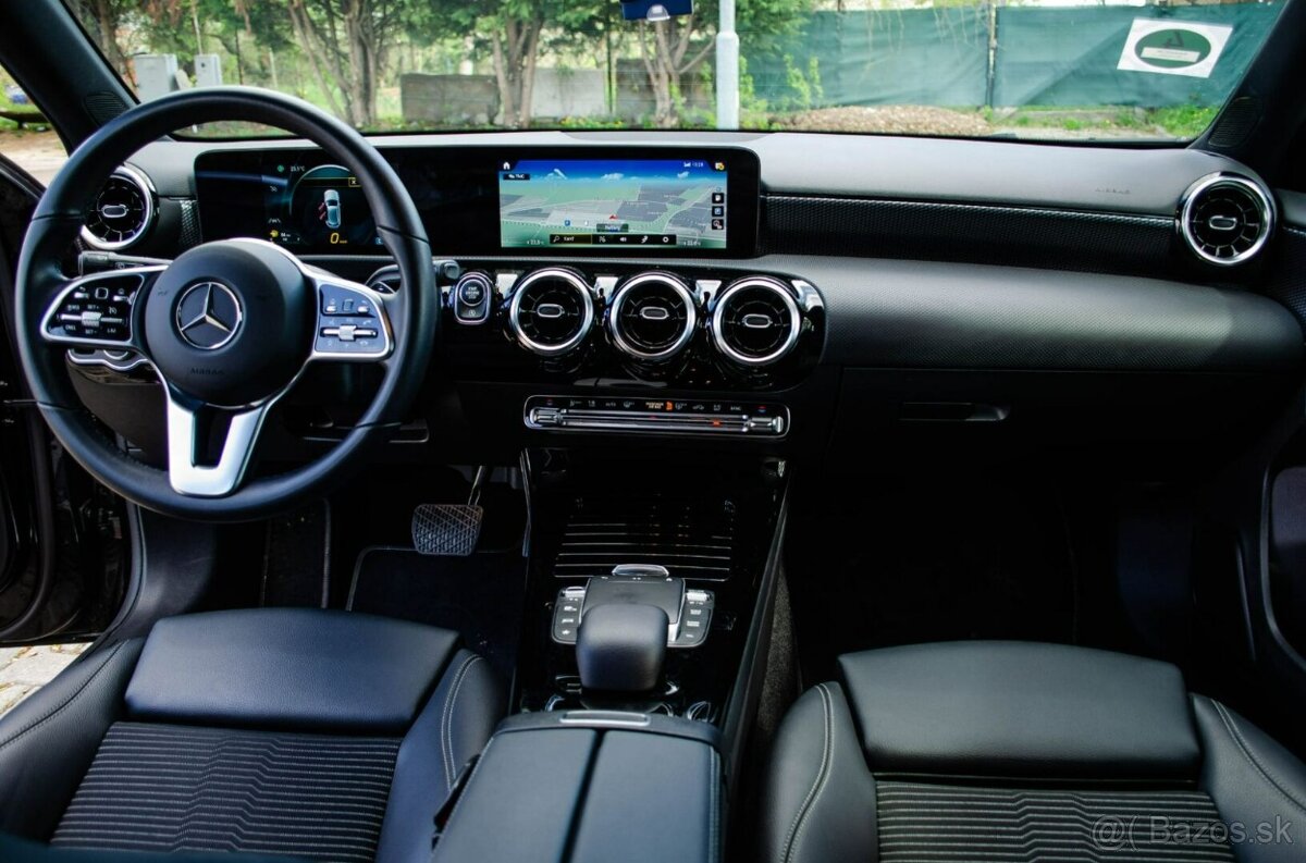 Mercedes-Benz A trieda 200 d /T - 16