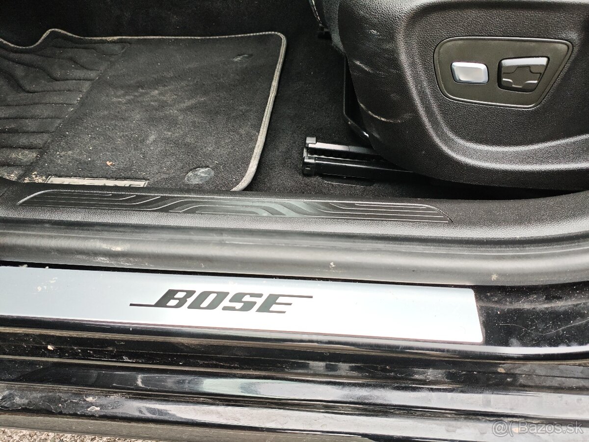 RENAULT MEGANE BOSE EDITION TCE 130 R.V.2016 - 16