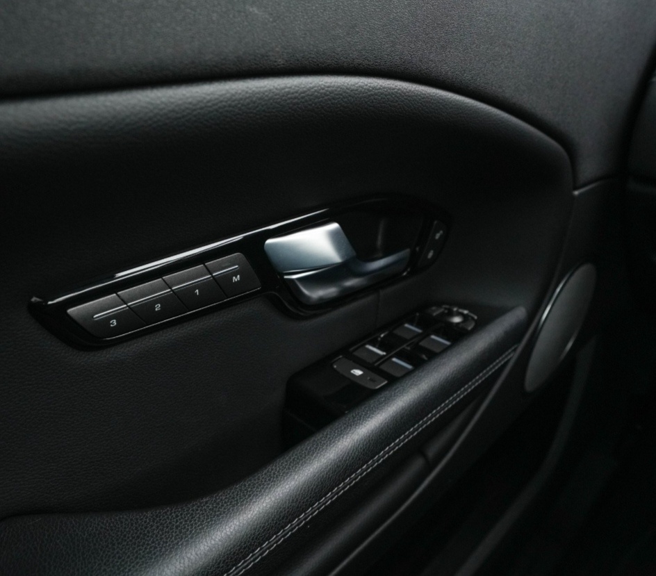 Predám range rover evoque 81.000km - 16