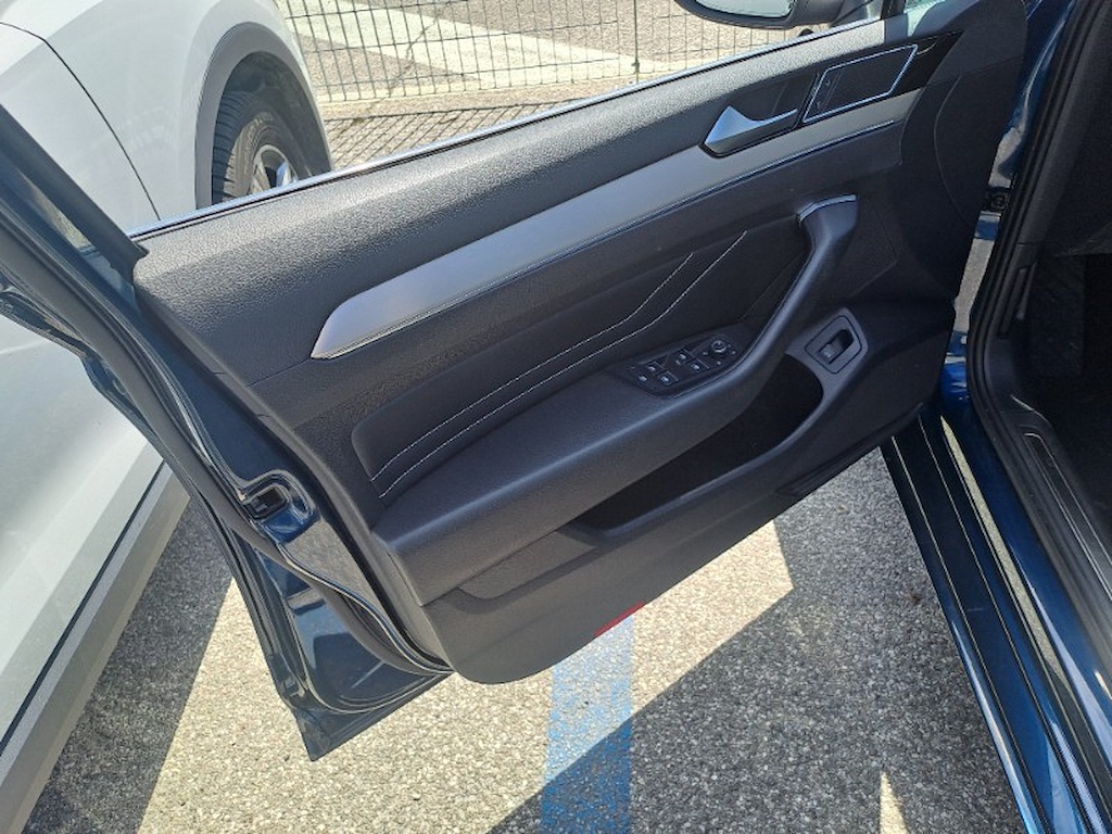 VW Passat Variant 2022 2.0TDi 110kW DSG, Virtual, odpočetDPH - 16
