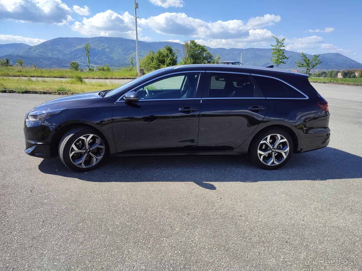 Kia Ceed 2025 Gold – čiern - 16