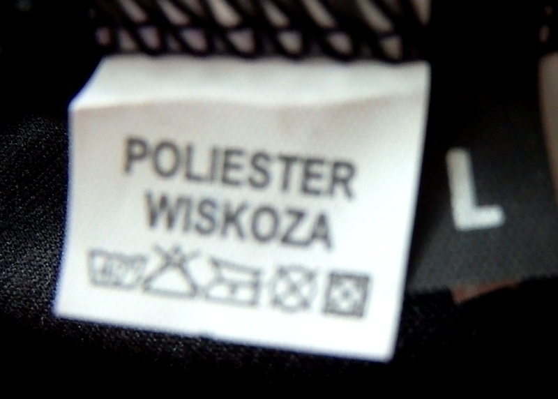 PeeKaBoo Čierno-biele vzorované šaty + crop top - 16