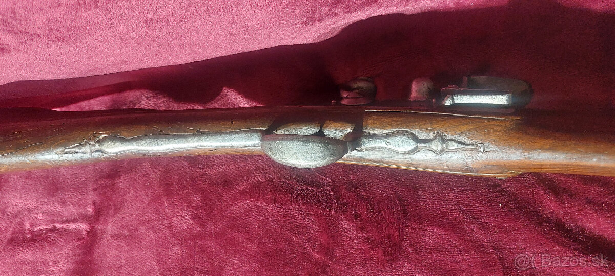 KRESADLOVÁ PUŠKA - 16