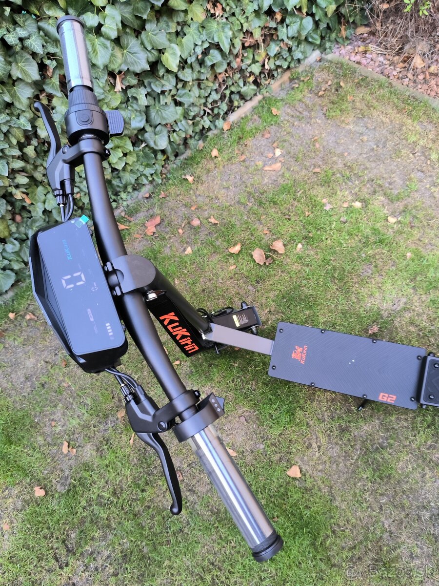 Kukirin G2 800 W 15 Ah 2025 - ZARUKA - 0 Kilometrov - 16