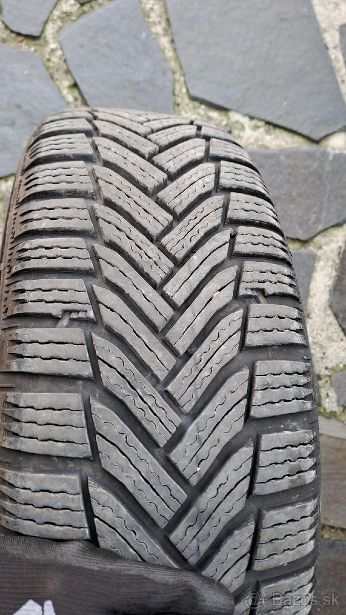 Zimné pneumatiky na plechových diskoch Fiat Tipo s puklicami - 16