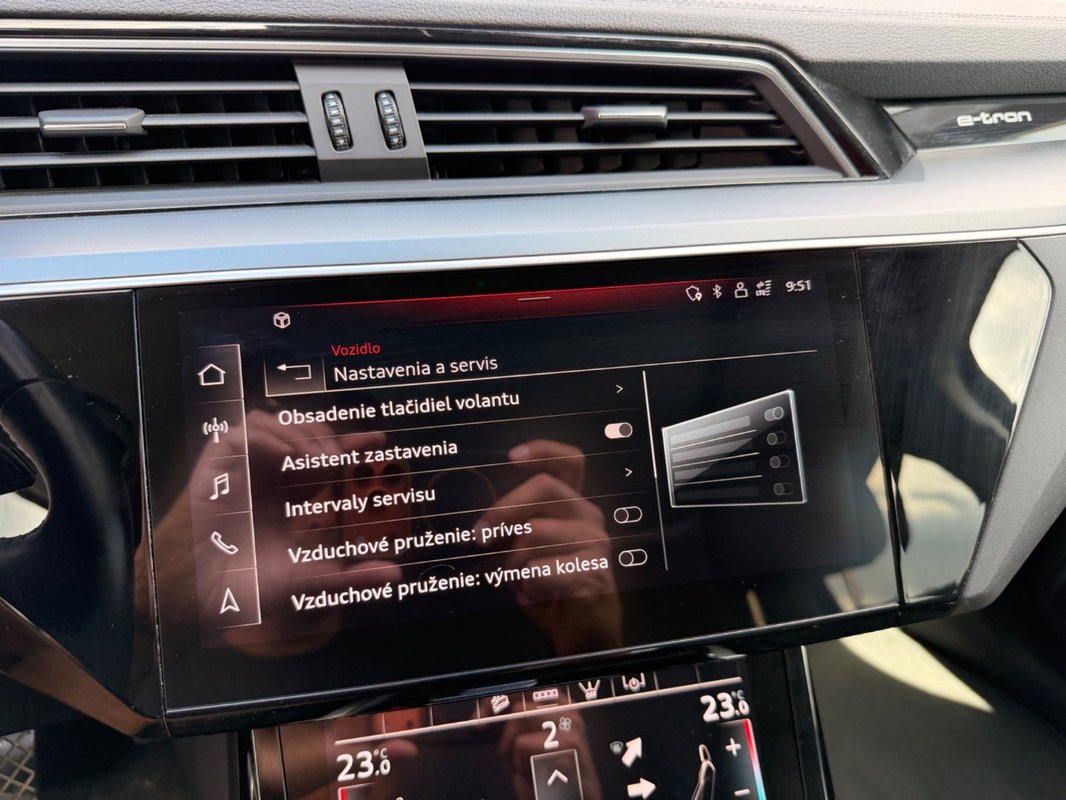 Audi E-tron 55 quattro S line - 16