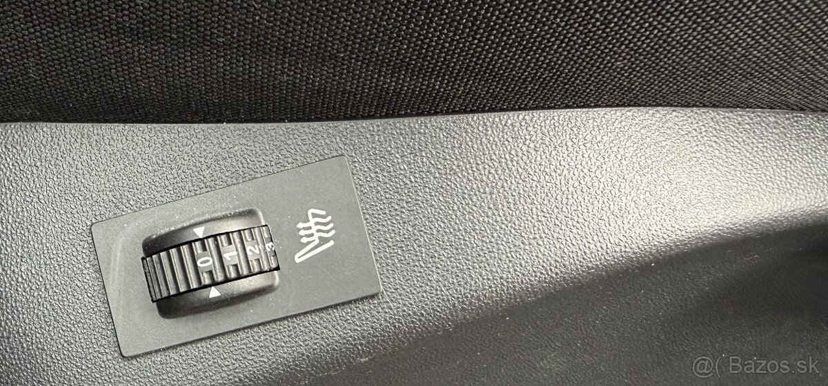 Peugeot 208 1.2 PureTech Allure - 16