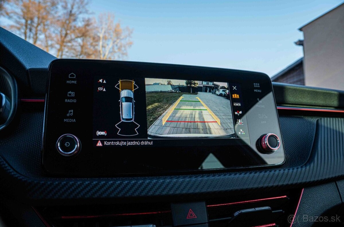Škoda Kamiq 1.5 TSI Monte Carlo - 16